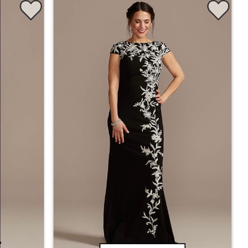 Formal dress with cap sleeves and floral embroidery